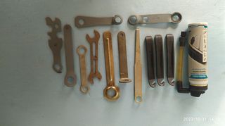 εργαλεια ποδηλατου,τεμ=13=15€,ολα μαζι