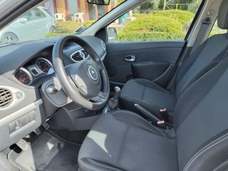 Renault Clio 2012-thumb-5
