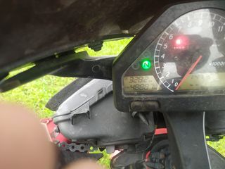 Honda CBR 1000RR 2005-thumb-3