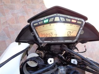 Ducati Hypermotard 796 2013-thumb-4