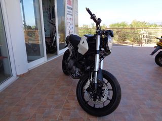 Ducati Hypermotard 796 2013-thumb-5