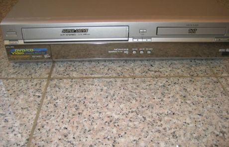 Video(vcr)+dvd Panasonic NV VHD 1