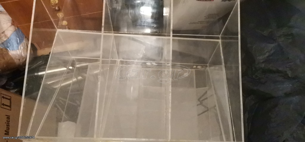 3 θήκη plexi glass