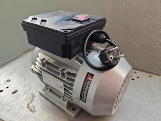 ΜΟΤΕΡ 3Hp 220v 2800στροφες ΔΙΠΛΟΥ ΠΥΚΝΩΤΗ  ΚΑΤΑΛΛΗΛΟ ΓΙΑ ΚΟΜΦΛΕΡ ΒΑΡ.ΤΥΠΟΥ ΚΛΑΣΗ ΙΕ2-thumb-2