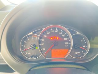 Toyota Verso-S 2013-thumb-9