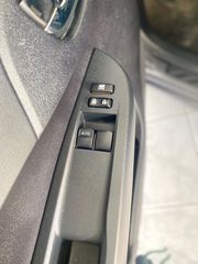 Toyota Verso-S 2013-thumb-10