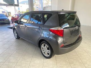 Toyota Verso-S 2013-thumb-14