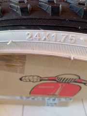 Ελαστικά 24x175 Wanda ασπρόμαυρα-thumb-3