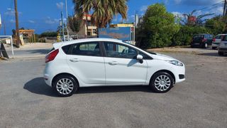 Ford Fiesta 2015-thumb-3