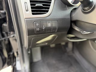Hyundai i 30 2015 1.4 COMFORT-thumb-9