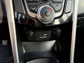 Hyundai i 30 2015 1.4 COMFORT-thumb-13