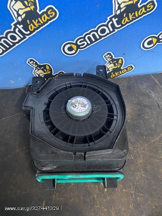 BMW Z4 G29 2022 SUBWOOFER