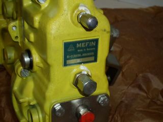 ΑΝΤΛΙΑ ΠΕΤΡΕΛΑΙΟΥ MEFIN ΓΙΑ ΤΡΑΚΤΕΡ UTB UNIVERSAL 650 651 ORIGINAL-thumb-5