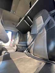 Ψυγείο Volvo 2014 FH13 - 500hp, τιμόνι-thumb-25