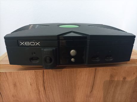 Πωλείται μεταχειρισμένη κονσόλα xbox