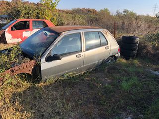 RENAUILT  CLIO-thumb-1