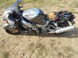 SUZUKI HAYABUSA GSXR 1300-thumb-5