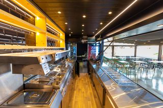 Καντίνα Skretas 2022 Porto street food-thumb-24