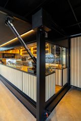 Καντίνα Skretas 2022 Porto street food-thumb-25