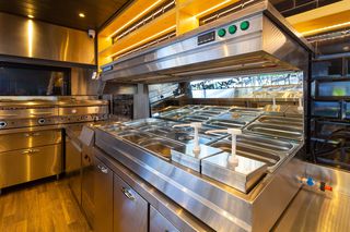 Καντίνα Skretas 2022 Porto street food-thumb-11