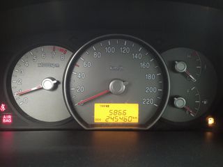 Kia Carens 2008-thumb-10