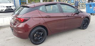 Opel Astra 2018-thumb-15