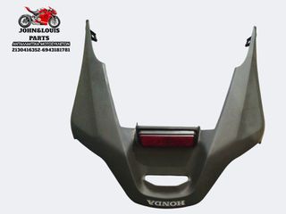 ΚΑΛΛΥΜΑ ΠΙΣΩ ΦΑΝΑΡΙΟΥ PCX 125 (21'-25')