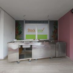Λάντζα κλειστή inox, 275*60*83/95 εκ, με 5 γούρνες και πάσο αποστράγγισης. Μεταχειρισμένο. Ποιότητα & Τιμή Stockinox-thumb-2