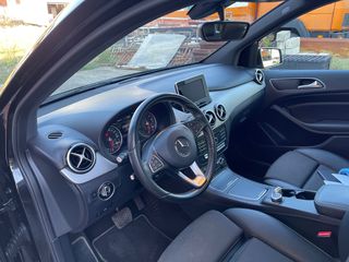 Mercedes-Benz B 180 2017 d-thumb-8