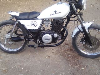 Yamaha 1980-thumb-3