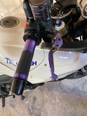 Triumph Tiger 1050 2009-thumb-10