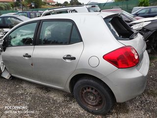 TOYOTA AURIS 2008-thumb-1
