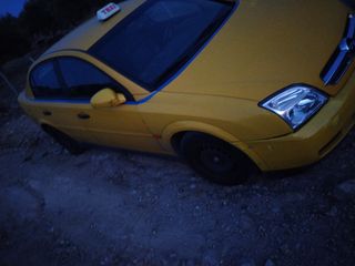 Opel Vectra 2004-thumb-1