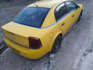 Opel Vectra 2004-thumb-3