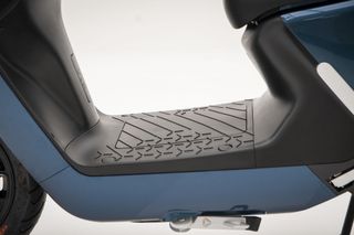 Yadea 2026 G5 ΜΕ 50%ΠΡΟΚ 12 ΜΗΝΕΣ ΑΤΟΚΟ ΔΙΑΚΑΝΟΝΙΣΜΟ-thumb-16
