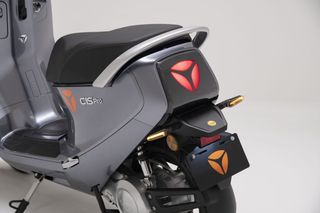 Yadea 2025 C1S PRO ΜΕ 30% ΠΡΟΚ 12 ΜΗΝΕΣ ΑΤΟΚΟ ΔΙΑΚΑΝΟΝΙΣΜΟ-thumb-3