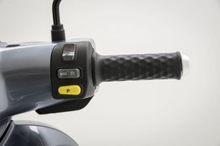 Yadea 2025 C1S PRO ΜΕ 30% ΠΡΟΚ 12 ΜΗΝΕΣ ΑΤΟΚΟ ΔΙΑΚΑΝΟΝΙΣΜΟ-thumb-10