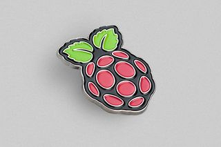 Raspberry Pi (Κονκαρδα) Iron Stamped Pin Badge