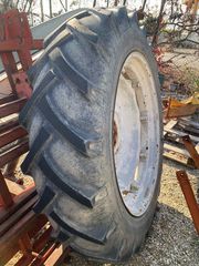 Tractor tires '90 13.6-38