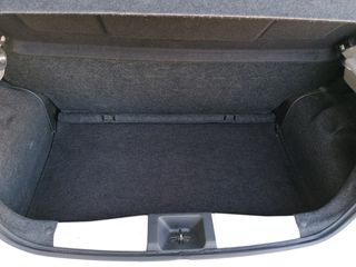 Nissan Micra 2016-thumb-9