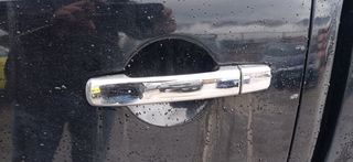 NAVARA D40-thumb-1
