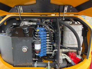 Εκσκαφάκι (διαβολάκι) JCB 2017 65R1-thumb-9
