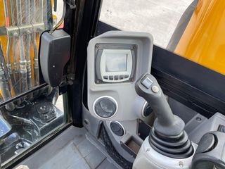 Εκσκαφάκι (διαβολάκι) JCB 2017 65R1-thumb-10