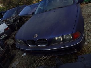 BMW E39 520I