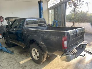 Nissan Navara 16βάλβιδο - ΜΟΝΟ ΓΙΑ ΑΝΤΑΛΛΑΚΤΙΚΑ-thumb-5