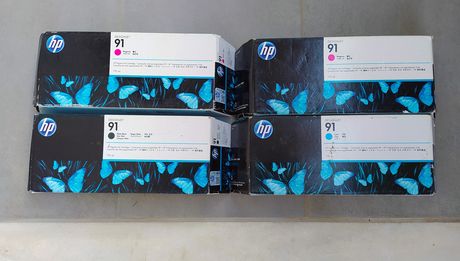 Επαγγελματικα pigment ink μελανια hp  91 για DesignJet Z6100 γνησια σφραγισμενα.