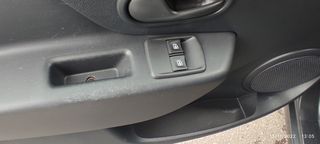 Dacia Sandero 2018 1.0 SCe 75 Essential-thumb-8