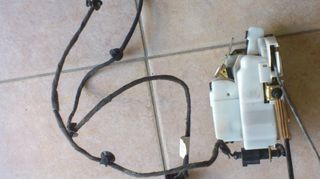 Seat Ibiza Cordoba 1993 - 2002.// Η ΤΙΜΗ ΑΦΟΡΑ ΜΟΝΟ ΤΗΝ ΠΛΕΞΟΥΔΑ ΠΟΡΤΑΣ ΠΙΣΩ ΔΕΞΙΑ \\ Γ Ν Η Σ Ι Α-ΚΑΛΟΜΕΤΑΧΕΙΡΙΣΜΕΝΑ-ΑΝΤΑΛΛΑΚΤΙΚΑ 