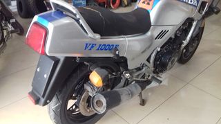 Honda VF 1000 1985-thumb-10