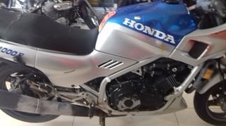 Honda VF 1000 1985-thumb-11